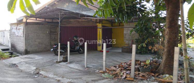 Dijual Murah Tanah Beserta Rumah Hook Area Selatan Pasar Cebongan 1