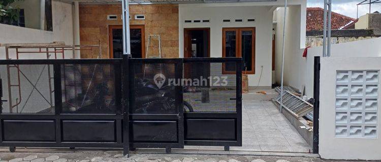 Dijual Rumah Minimalis Bangunan Baru Dekat Rumah Sakit Hermina Yk 1