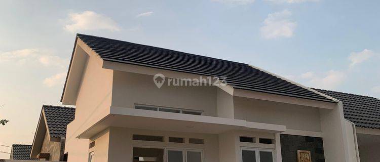 Rumah Baru SHM Terdekat dari Semarang, di Kaliwungu, Kendal, FREE AC 1