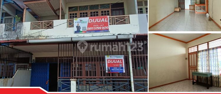 For Sale: Strategic 2-Story House in Waduk Permai City Center – Freehold Certificate (SHM), Move-in Ready! 1