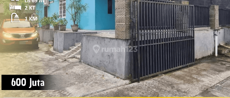 Rumah Bagus Unfurnished di Tiban Koperasi, Batam 1