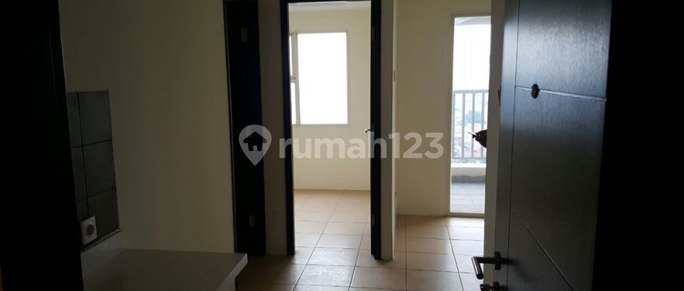 Belmont Res Apartment 2 bedrooms semi furnished 1