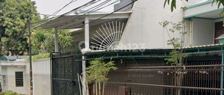 1-story house by the main road. 375m, land only. 1