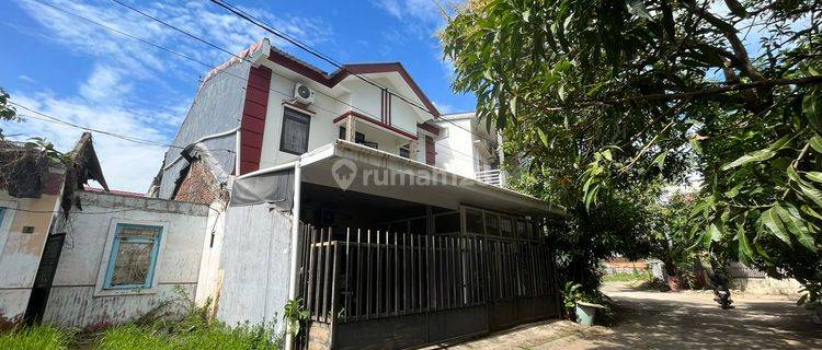 Dijual rumah 2lt di Taman Kahyangan, Tanjung Bunga Makassar (ms) 1