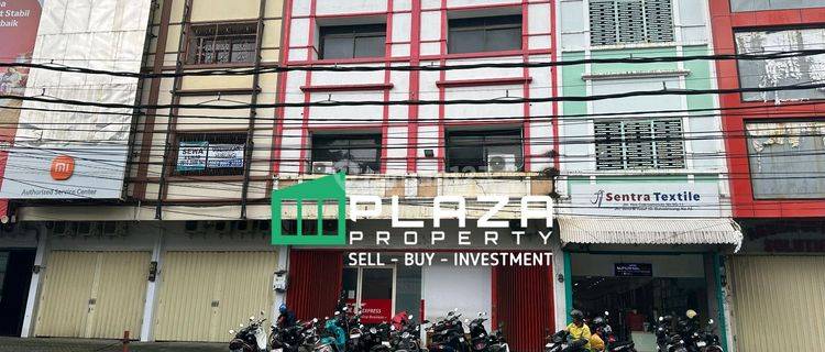 Disewakan Ruko 3lt Jl Bulusaraung,makassar (al) 1