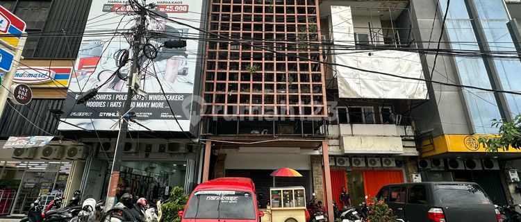 For Rent 3-Story Shop House on Dijl Boulevard Makassar (Al) 1