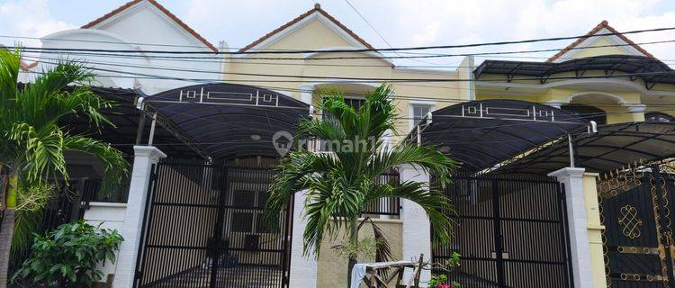 LUX, HADAP TIMUR ..rumah dijual di Taman Semanan Indah, luas 180 meter2 1