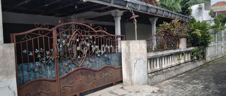 Jual Rumah di Patiunus Gayamsari 1