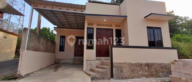 Jual Rumah Baru Di Sambiroto 1
