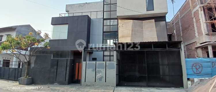 Jual Rumah Bagus Di Medoho Raya 1