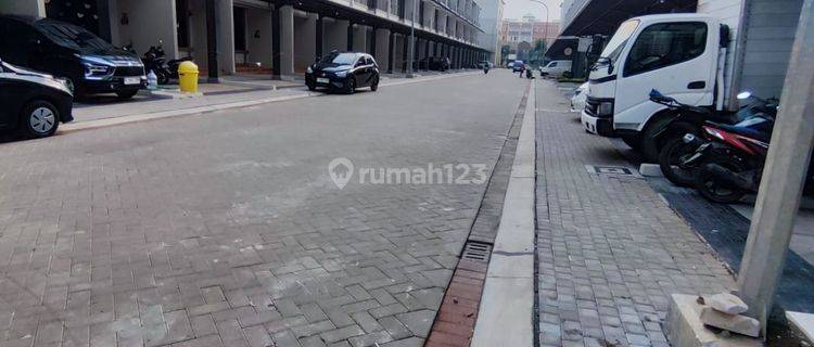 Ruko Siap Pakai Bebas Banjir Dekat Akses Tol Kelapa Gading Jakarta Utara 1