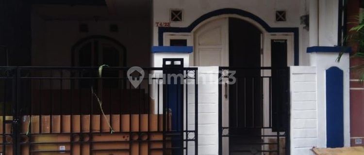 Comfortable and Beautiful House in Mutiara Gading Timur 2 Bekasi 1