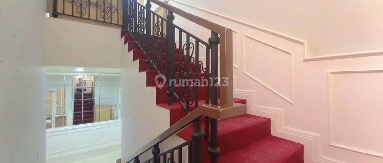 Dijual Rumah Cluster Menaggio Village Semi Furnished 2 Lantai 1