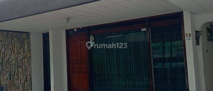 Dijual Rumah Di Tengah Kota Dekat Kebun Raya Bogor 2 Lantai 1