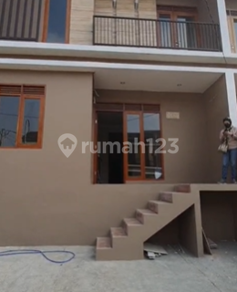 Bali townhouse ready to occupy south facing 1