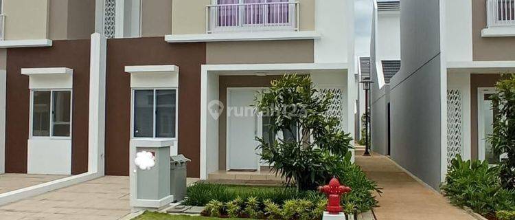  Rumah Murah Baru 2 Lantai Summarecon Bandung 1