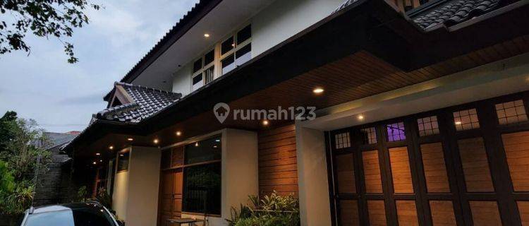 DIJUAL RUMAH MEWAH LUX FULL FURNISHED DI BKR BANDUNG 
 1