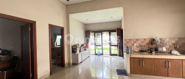 Selling House Cipaganti Bandung Main Road Good Location 1