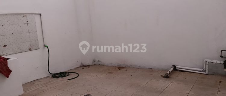 Rental Shop House in Pesanggrahan Near Pesanggrahan Traffic Light 1