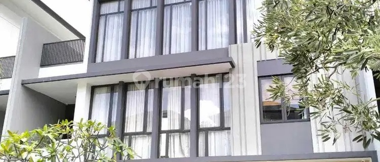 Dijual Hunian Mewah 3 Lantai Navapark, Cluster Lakewood di Bsd City, Tangerang 1