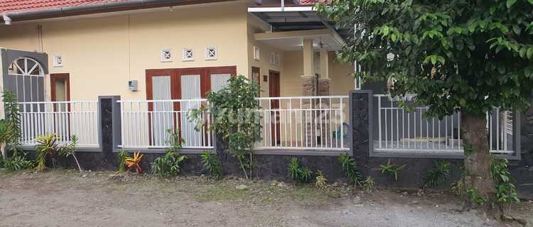 Disewakan Rumah Bagus Furnish Dekat Kampus Ugm,Uny dan Pasar Colombo 1