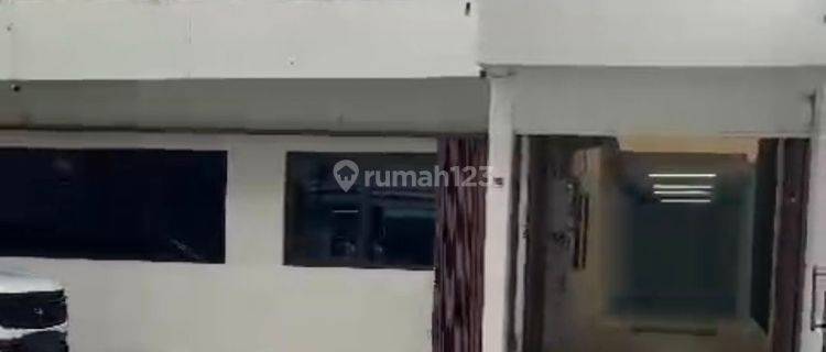 Dijual Rumah Kantor 2Lt Special di kawasan Gajah Mada Kota Jakarta 1