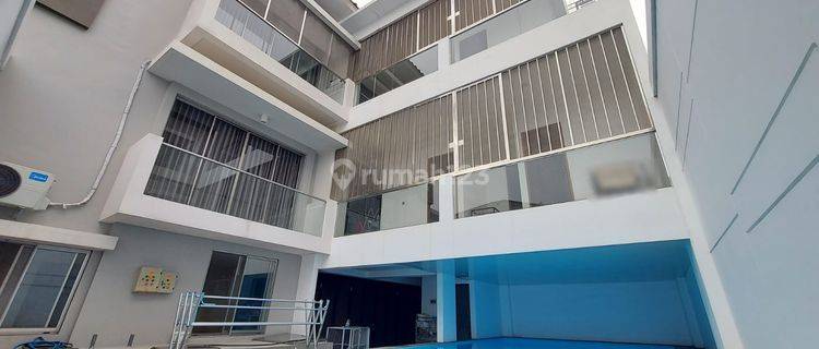 Rumah Bagus di Rumah Golf Island Pik, Jakarta Utara 1