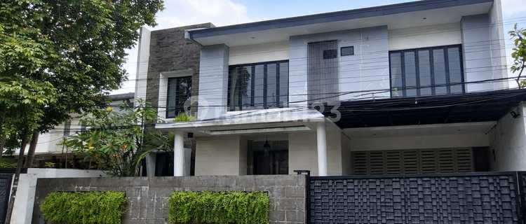 Modern Tropical House in Prime Location Fully Furnished & Ready To Move In 1