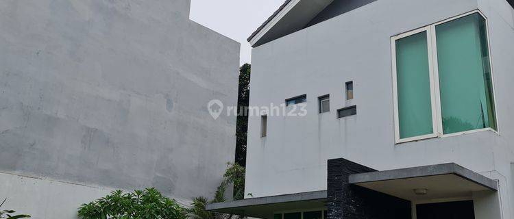 Modern House Inside Private Complex In Jalan Bangka 1