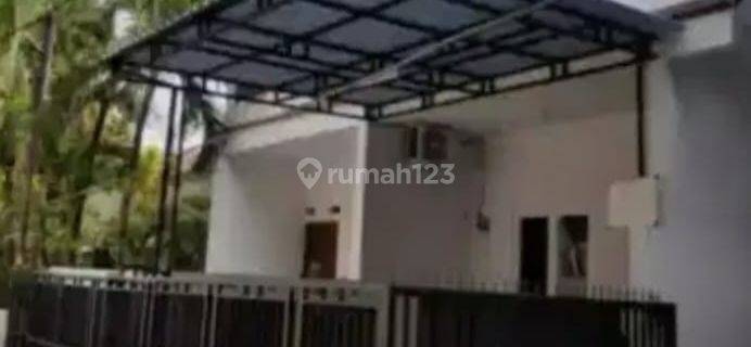 Dijual Rumah Bagus Siap Huni di Kali Baru Jakarta Pusat 1