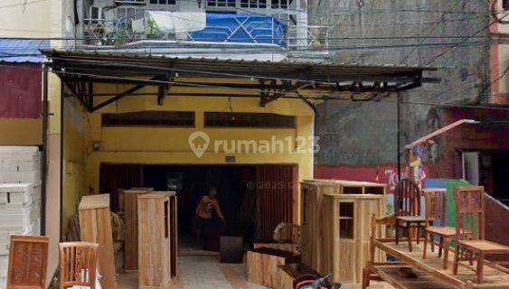 Ruko Jl.veteran Selatan di Makassar SHM 1
