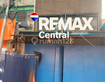 For Rent 3-Story Shop House on Kh Mas Mansyur Street, Central Jakarta 1