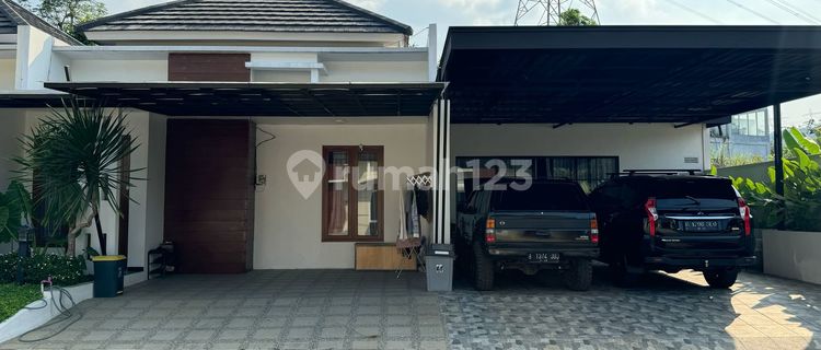 For Sale Luxury Cluster House in West Ungaran, Calm and Peaceful 1