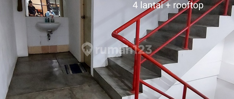 Affordable Shophouses Below Market Price in Simprug and Permata Hijau Areas 1