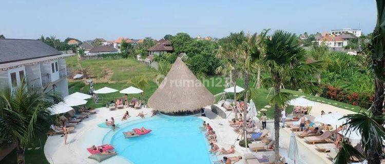 Pool Bar Dan Penginapan Canggu Kuta Utara Badung Bali 1