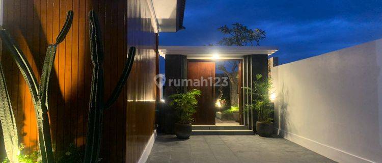 Villa Brand New For Sale 7 Minutes Pantai kedungu Villa Apartemen 3 Kamar Tidur Furnished Baru 1