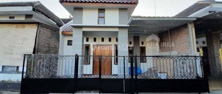 Rumah bagus siap huni dekat exit tol colomadu solo 1