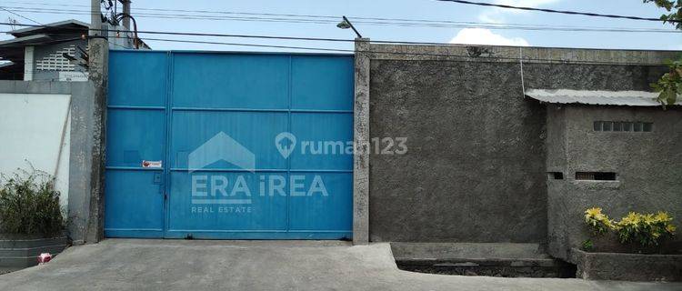 Gudang murah akses kontainer siap pakai solo telukan grogol 1