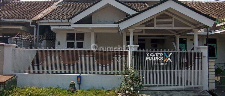 Rumah Cantik Siap Huni di Perumahan Taman Sulfat 1