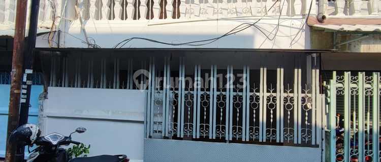 Disewakan Rumah 2 Lantai Di Latumenten, Angke 1