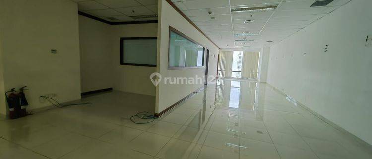 Disewa Ruang Kantor SOHO Capital Tanjung Duren 1