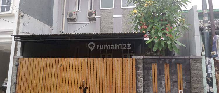 Rumah Cantik 2 Lantai di Perumahan Indraprasta, Bogor 1