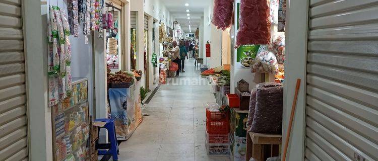 di Disewakan Ruko Di Pasar Jati Asih1 Petakluas 2x2 M listrik 900 Vasewa 20jt thn Bisa Negopasar Jatiasih jl.raya Jatiasih hubungi Edi 0895410648646ps. Baru Jati Asih, Jl. Raya Jatiasih No. 26, Rt.004 rw.004, Jatirasa, Kec. Jatiasih, Kota Bks, Jawa Barat  1