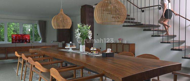 Dijual Villa di Lembang Dago Bengkok Full Furnished  1