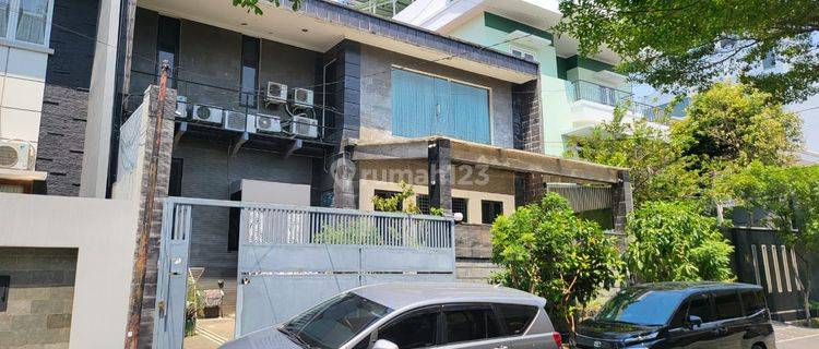 Rumah 2 Lantai Bagus Furnished SHM di Pluit Timur, Jakarta Utara 1