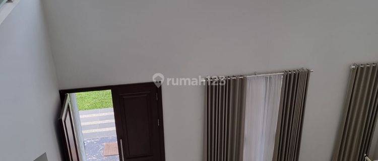 Rumah 2 Lantai ALM SUTERA lokasi strategis 1