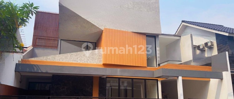 DI JUAL RUMAH BARU WITH POOL DESAIN CAKEP Bintaro, Tangerang Selatan 1