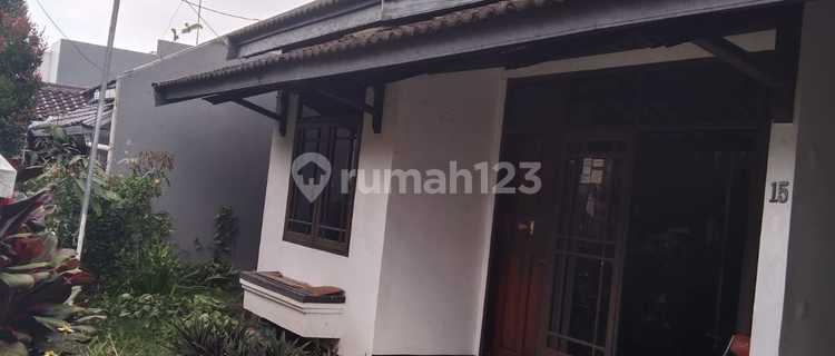 Strategic House for Rent near Pasteur Toll Road, Bandung 1
