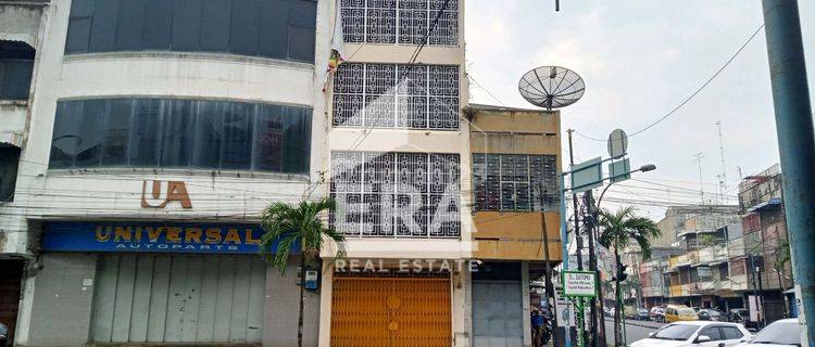 lokasi di pusat kota, cocok utk usaha dan kantor 1
