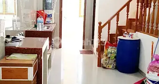 For Rent: 5 Shop Houses!!! 3 Floors in Cengkareng 1